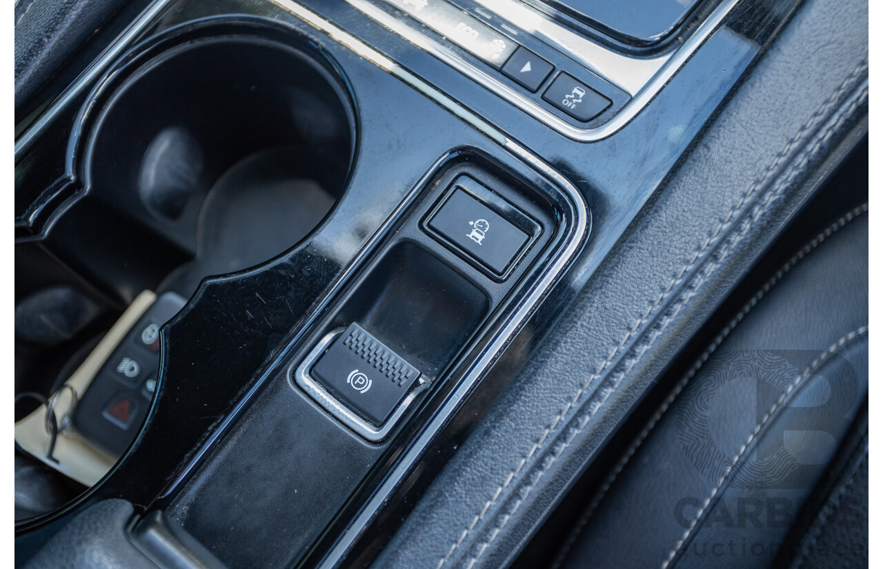 7/2016 Jaguar F-Pace 35t R-Sport (AWD) 4D Wagon Grey 3.0L