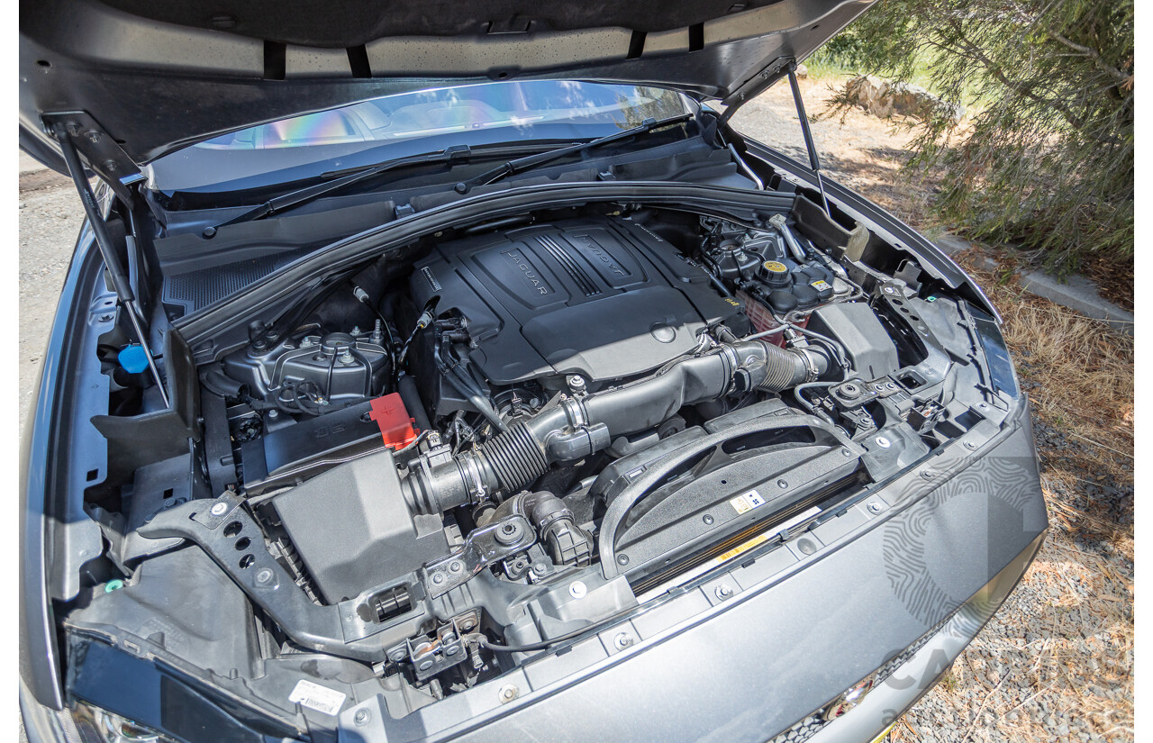 7/2016 Jaguar F-Pace 35t R-Sport (AWD) 4D Wagon Grey 3.0L