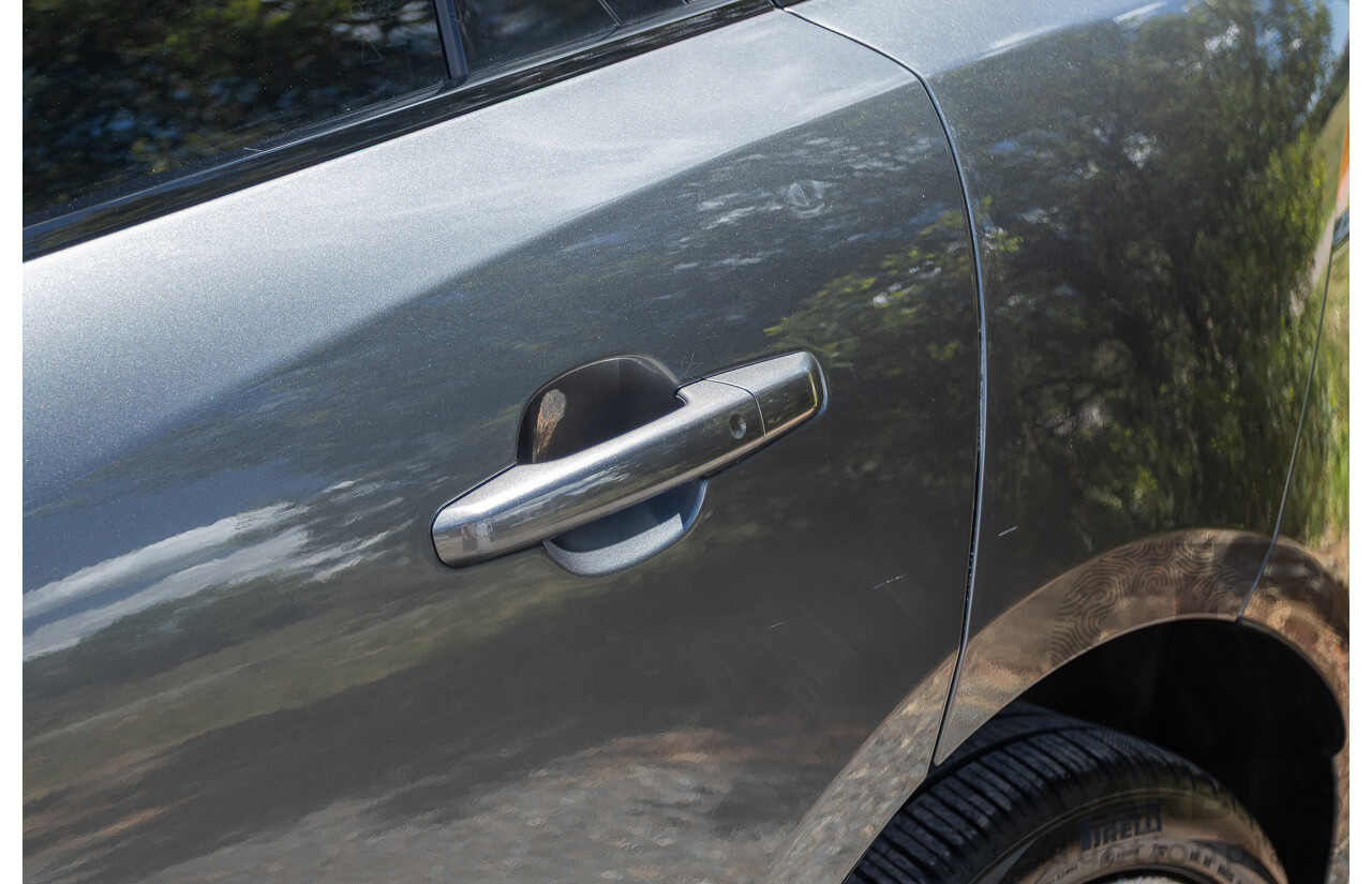 7/2016 Jaguar F-Pace 35t R-Sport (AWD) 4D Wagon Grey 3.0L