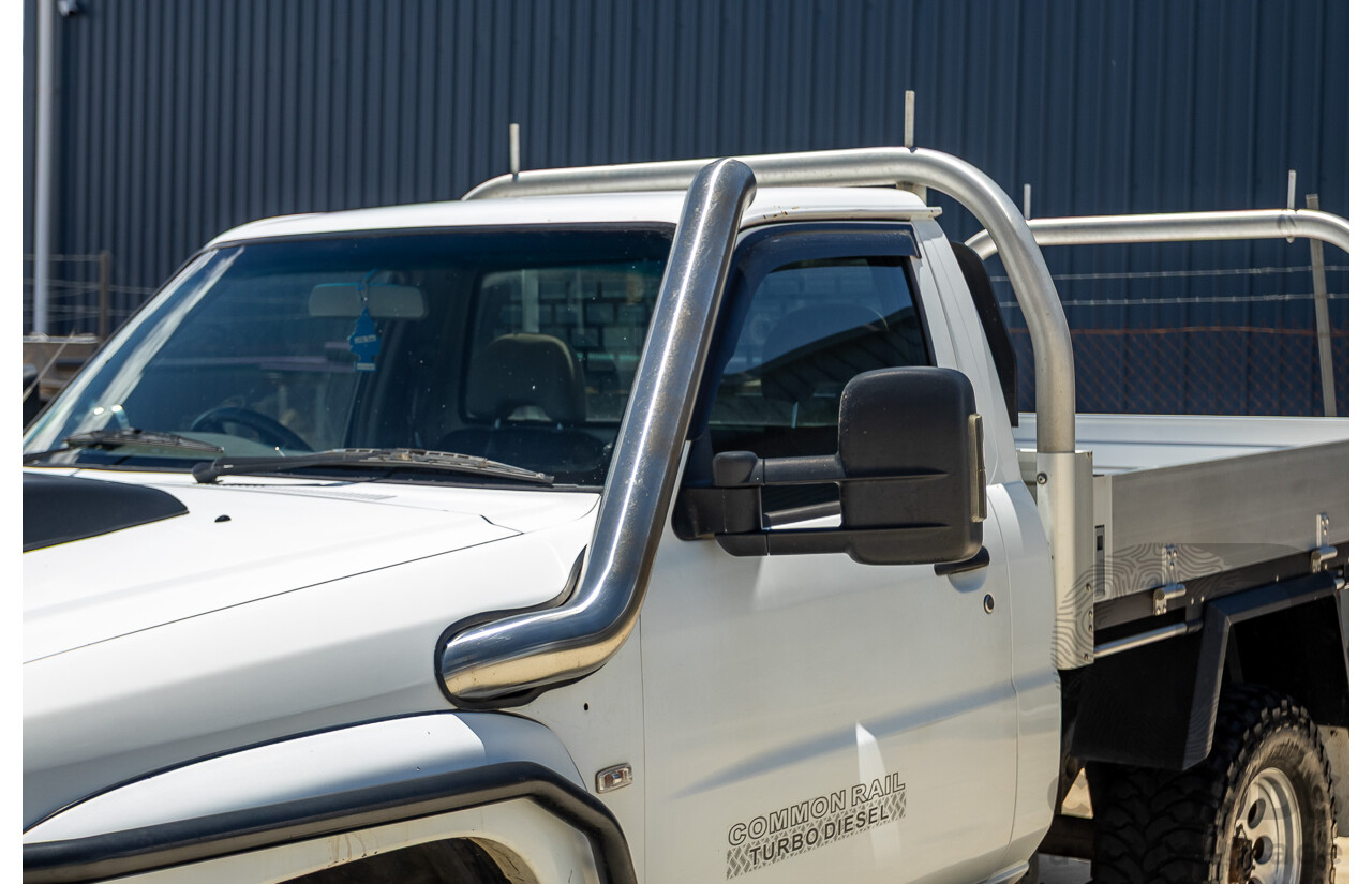 3/2009 Nissan Patrol DX (4x4) GU MY08 Leaf C/Chas White Turbo Diesel 3.0L