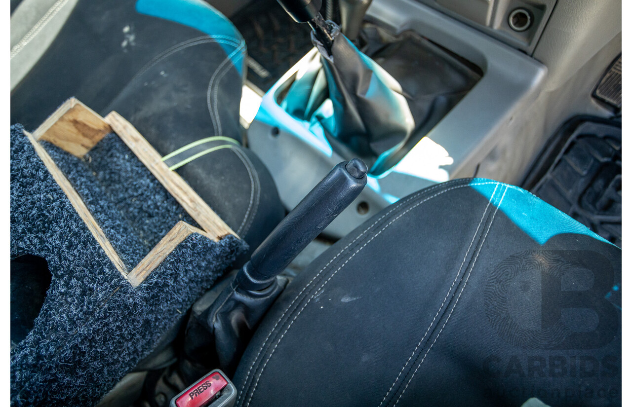 3/2009 Nissan Patrol DX (4x4) GU MY08 Leaf C/Chas White Turbo Diesel 3.0L