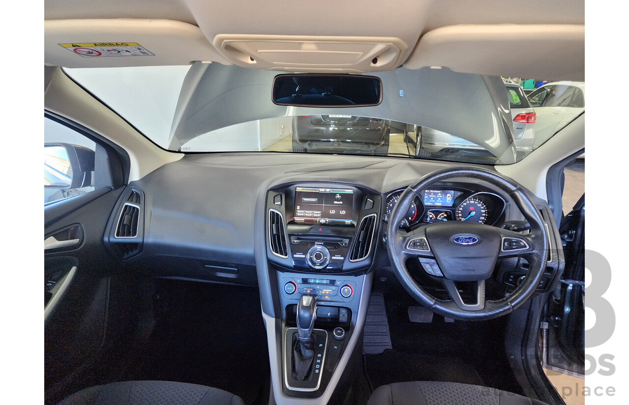 11/2015 Ford Focus Sport LZ 5d Hatchback Grey 1.5L