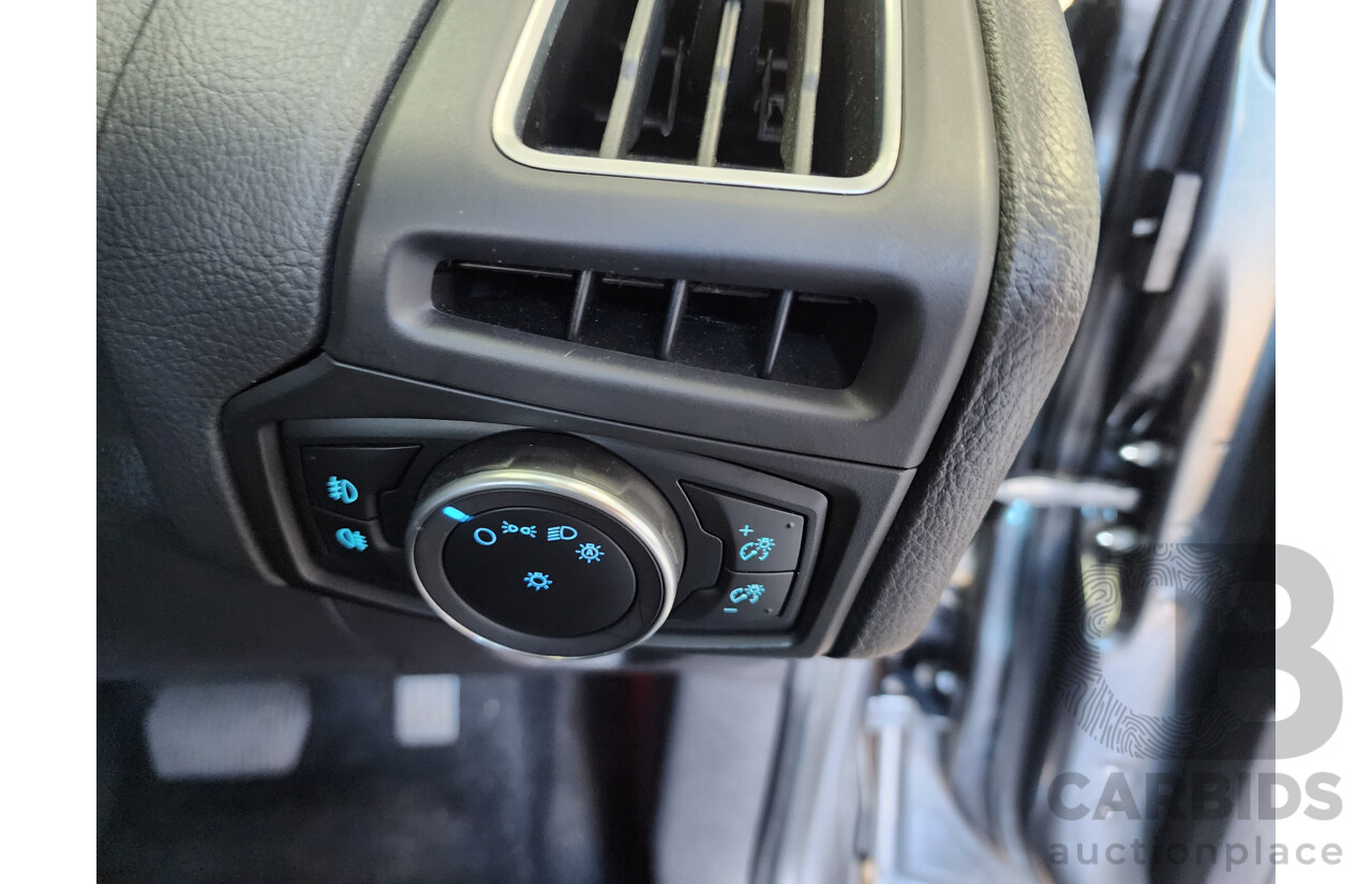 11/2015 Ford Focus Sport LZ 5d Hatchback Grey 1.5L