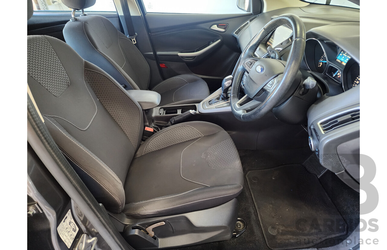 11/2015 Ford Focus Sport LZ 5d Hatchback Grey 1.5L