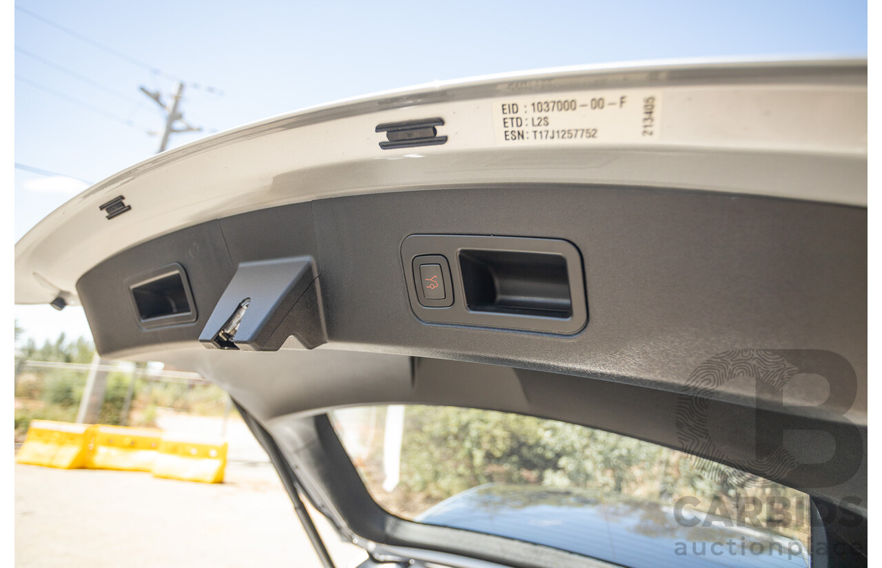 10/2017 Tesla Model S 75D (AWD) MY17 4D Silver Hatchback - Dedicated Electric EV 116kw