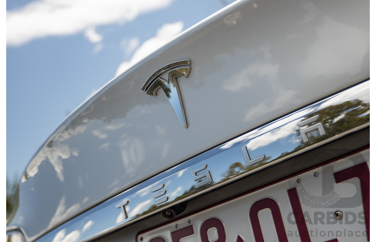 10/2017 Tesla Model S 75D (AWD) MY17 4D Silver Hatchback - Dedicated Electric EV 116kw