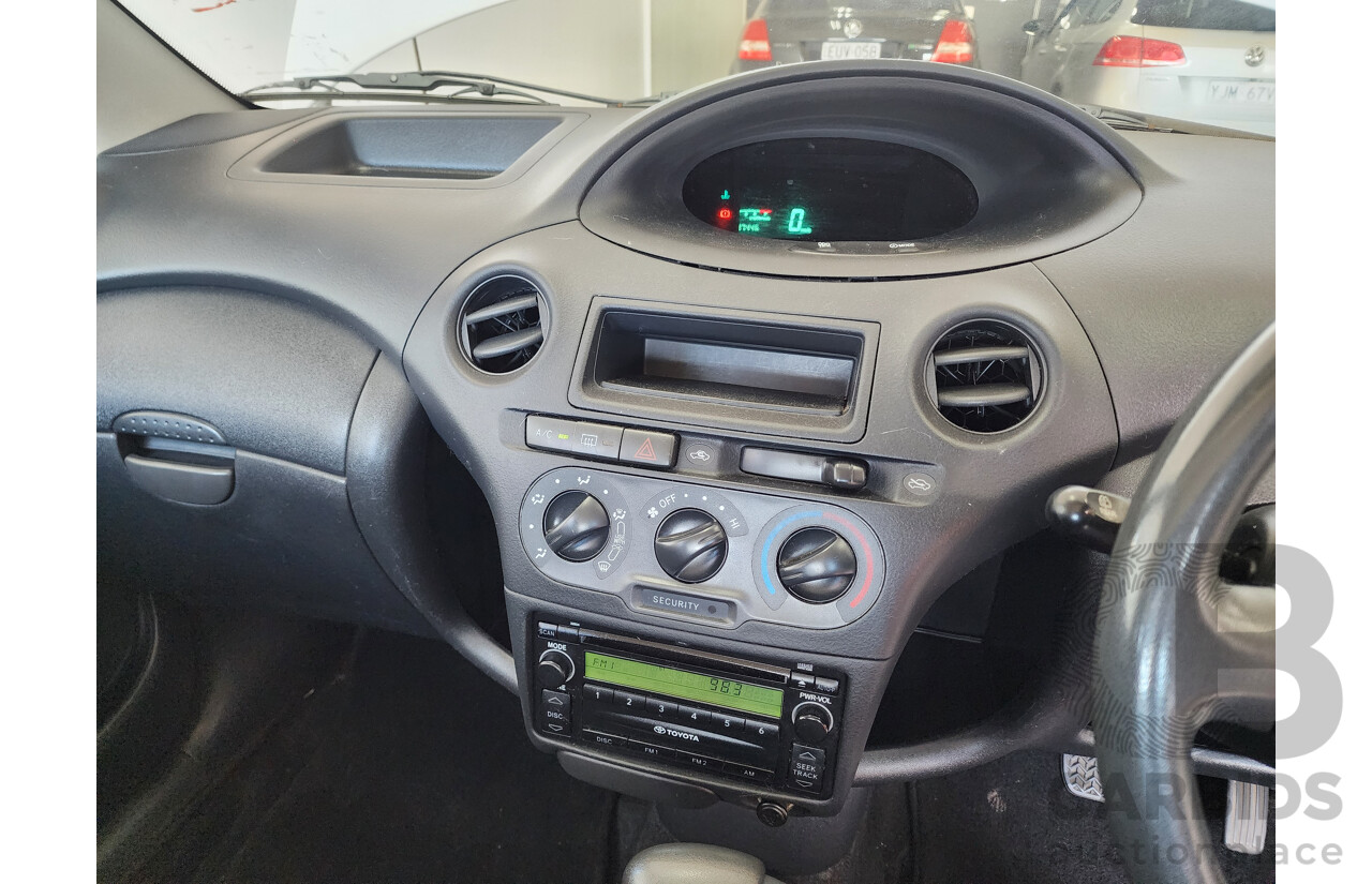 7/2004 Toyota Echo  NCP10R 3d Hatchback White 1.3L