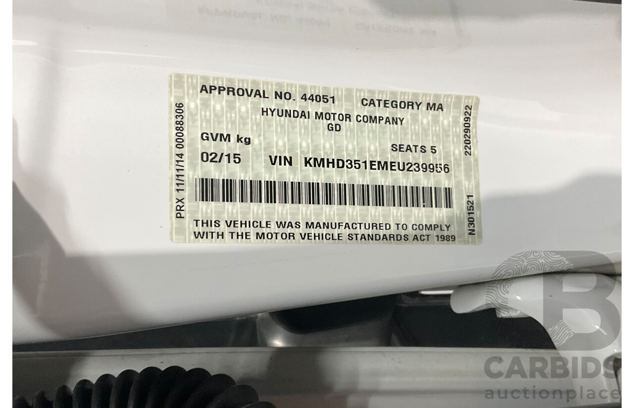 2/2015 Hyundai i30 SE GD MY14 5d Hatchback Creamy White 1.8L