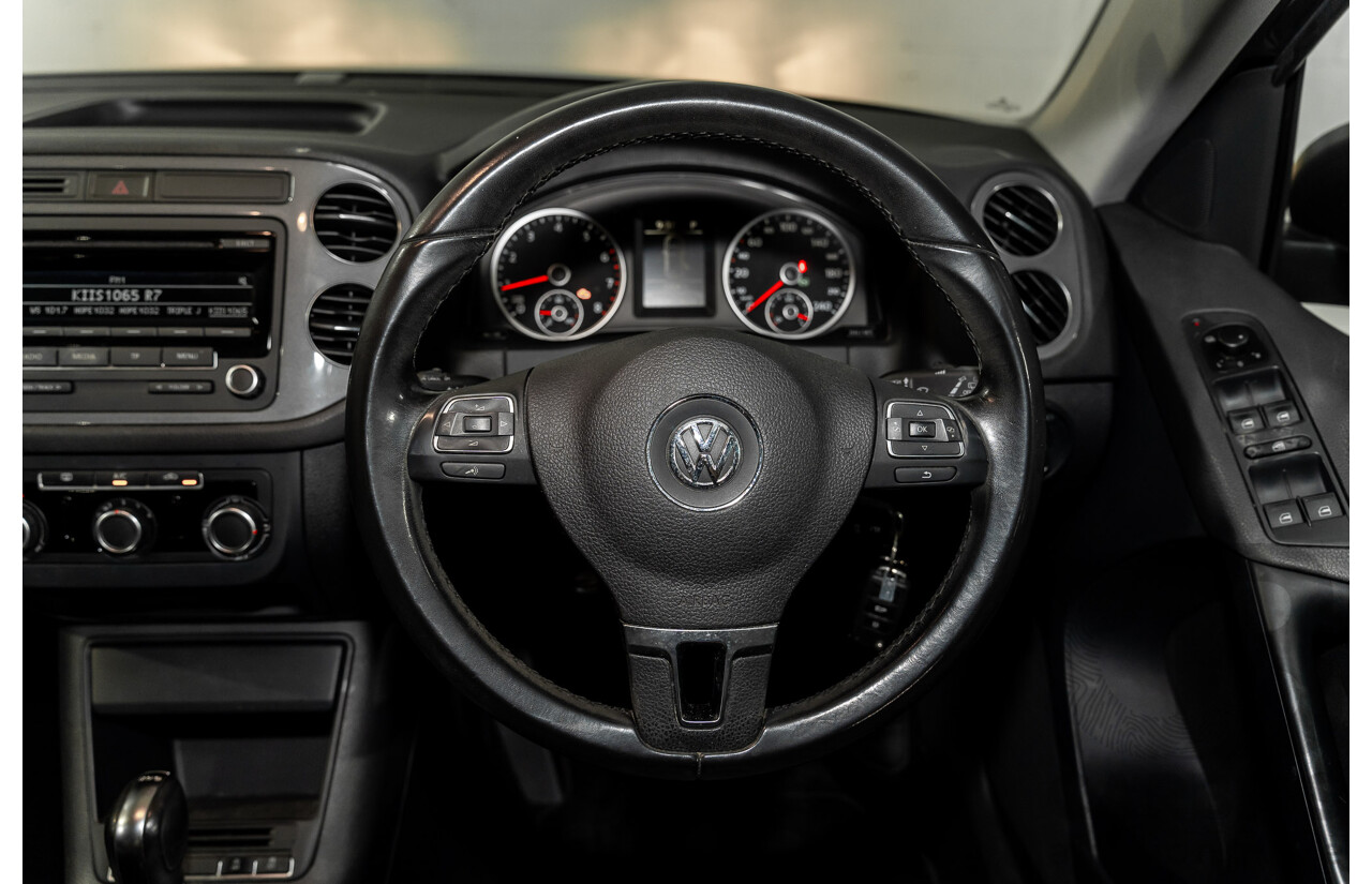 4/2014 Volkswagen Tiguan 118 TSI (4x2) 5NC MY14.5 4d Wagon Pepper Grey Metallic Twincharged 1.4L