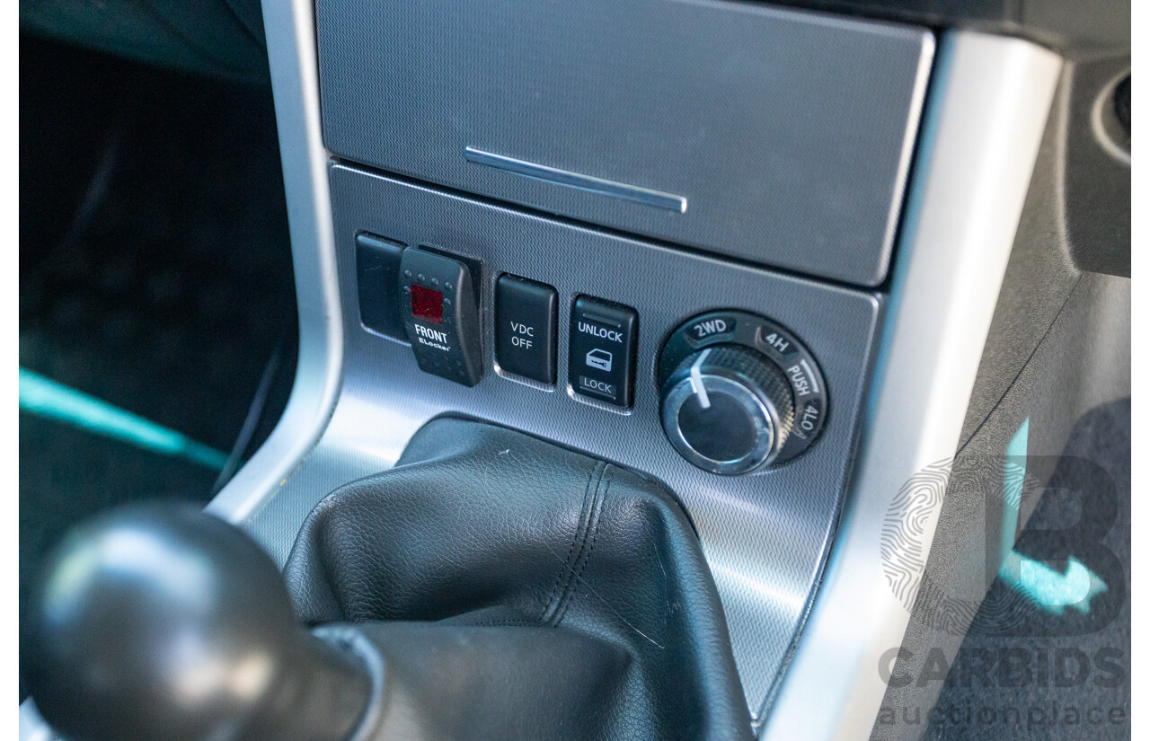 10/2012 Nissan Navara ST (4x4) D40 Dual Cab P/Up Silver Lightning Turbo Diesel 2.5L