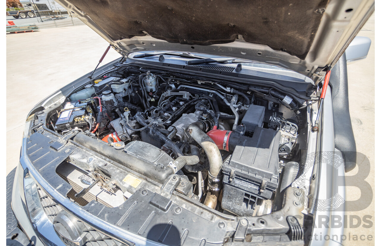 10/2012 Nissan Navara ST (4x4) D40 Dual Cab P/Up Silver Lightning Turbo Diesel 2.5L