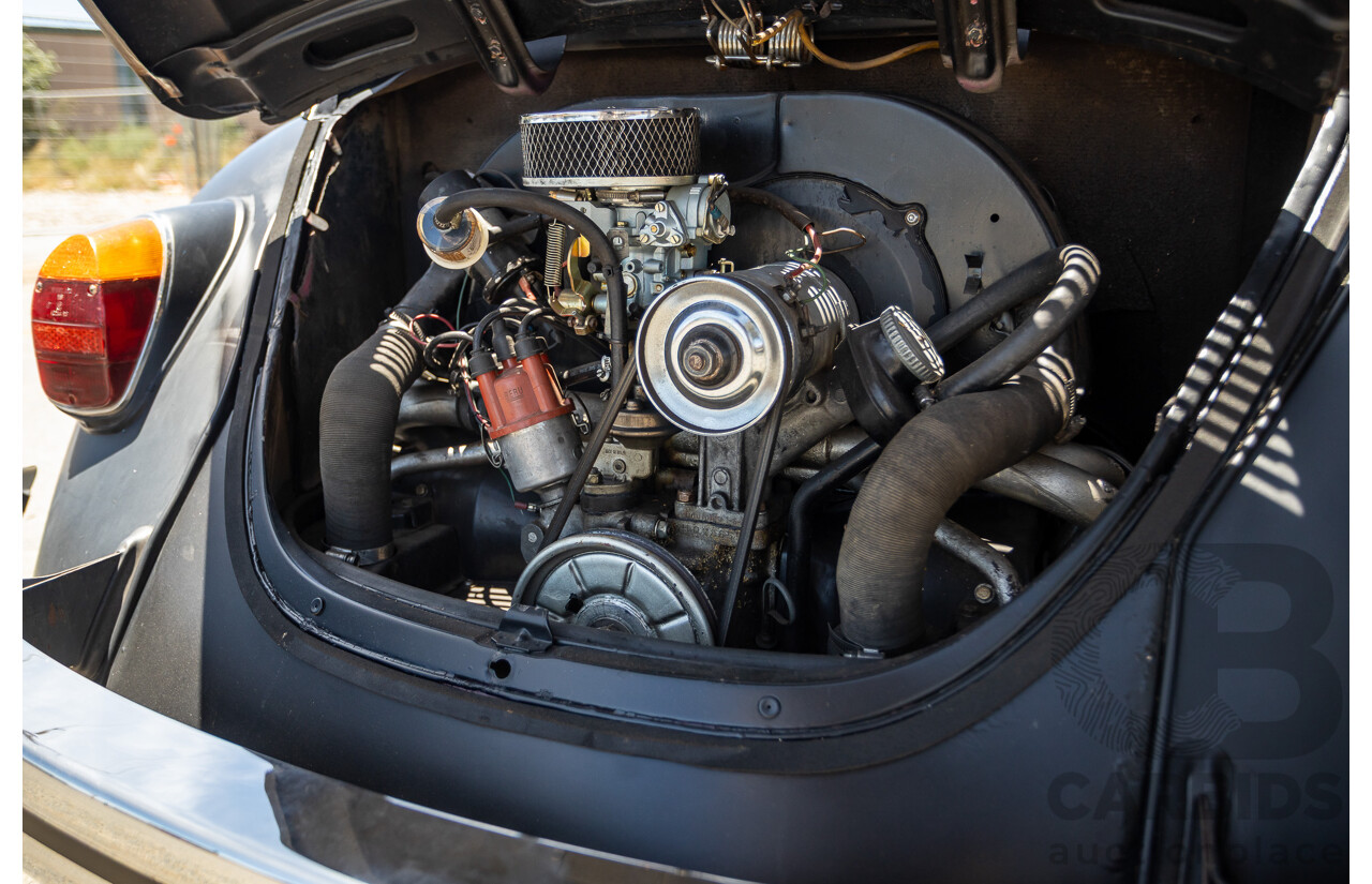 8/1970 Volkswagen Beetle 2d Sedan Black / Red 1.6L - Modified