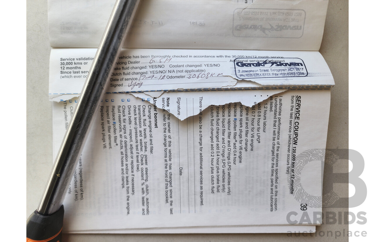 2/2010 Holden Berlina  VE MY10 4d Sedan Black 3.0L