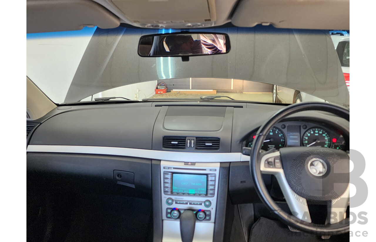 2/2010 Holden Berlina  VE MY10 4d Sedan Black 3.0L