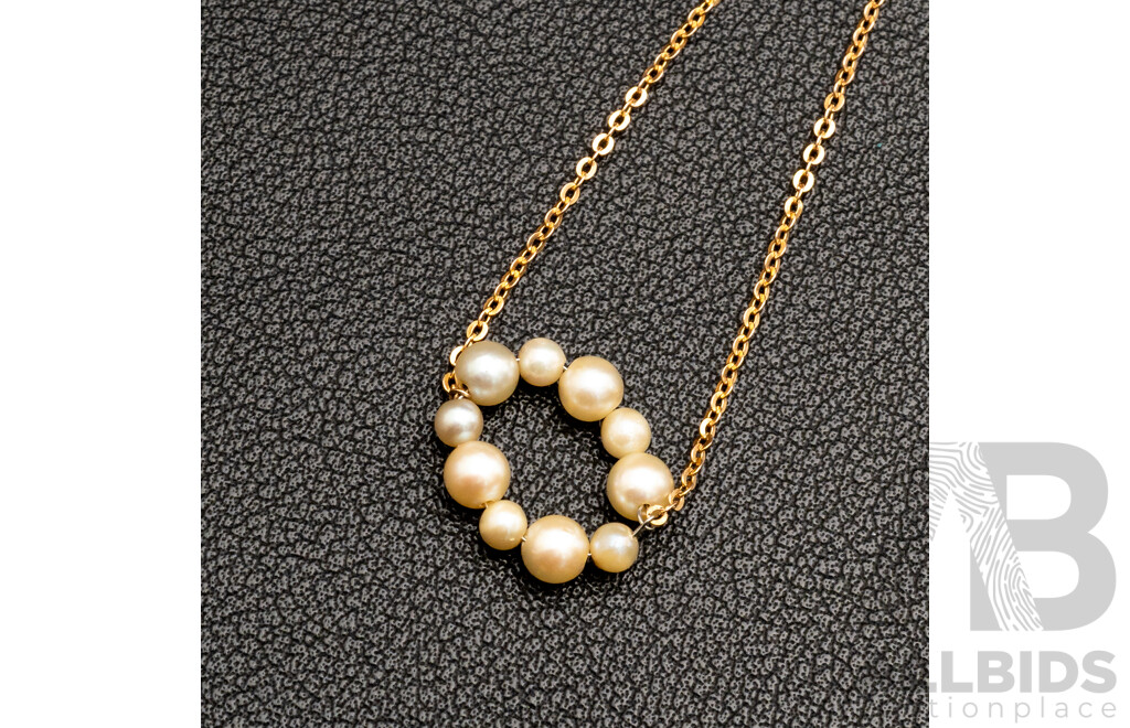 9ct Cultured Pearl Cluster Pendant on Fixed Chain, 40cm, 10.15 Grams