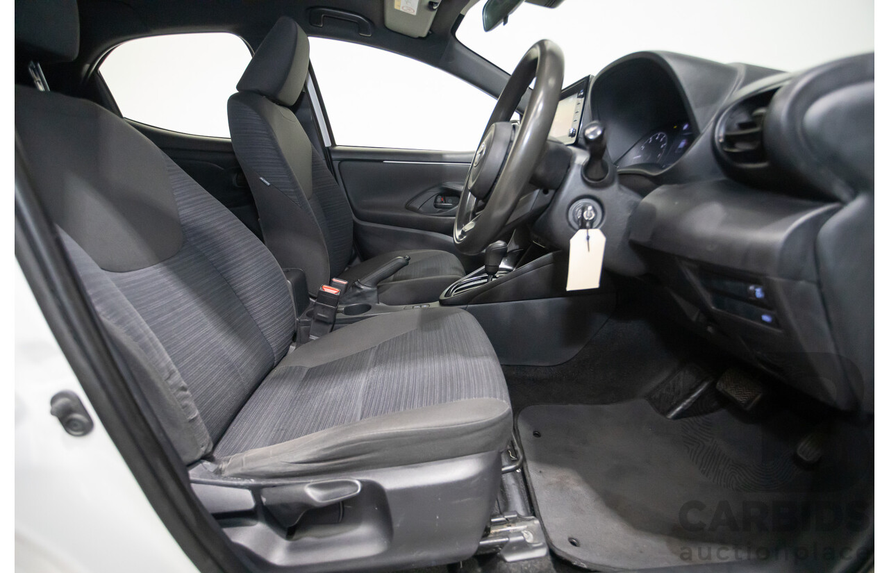 6/2020 Toyota Yaris Ascent Sport MXPA10R 5D Hatchback Glacier White 1.5L