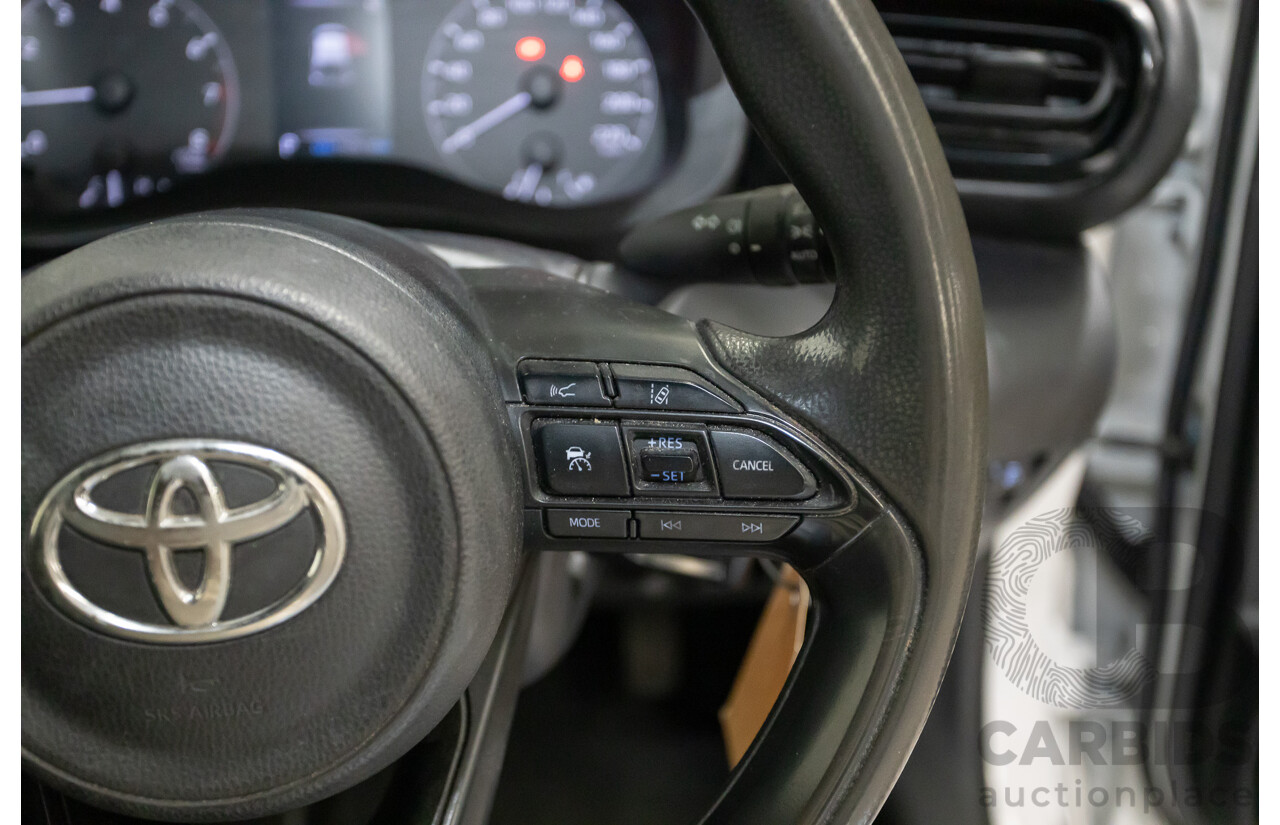 6/2020 Toyota Yaris Ascent Sport MXPA10R 5D Hatchback Glacier White 1.5L