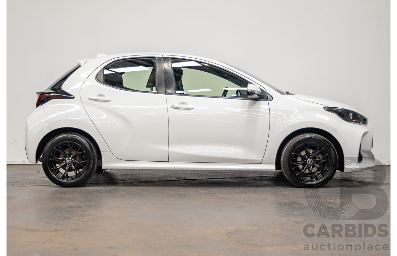 6/2020 Toyota Yaris Ascent Sport MXPA10R 5D Hatchback Glacier White 1.5L
