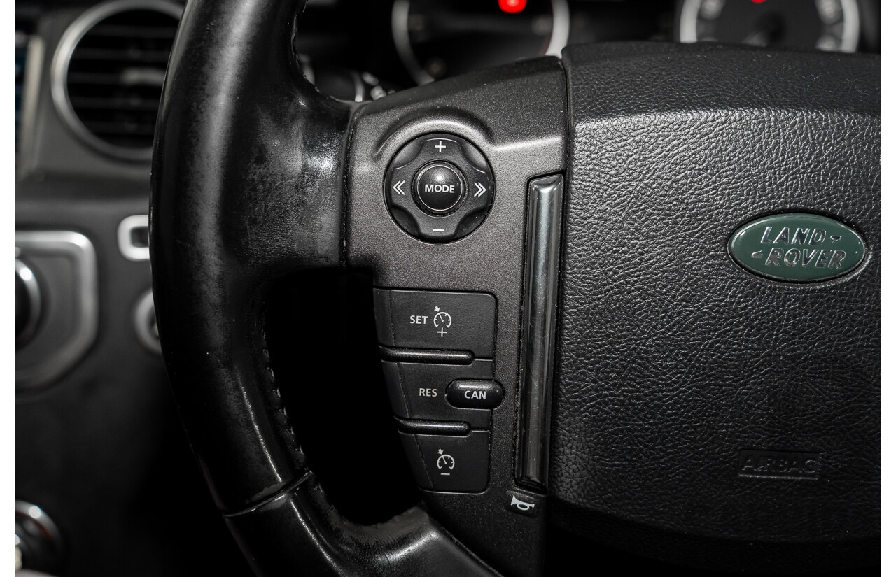 5/2012 Land Rover Discovery 4 3.0 SDV6 HSE MY12 4d Wagon Fuji White Turbo Diesel V6 3.0L - 7 Seater