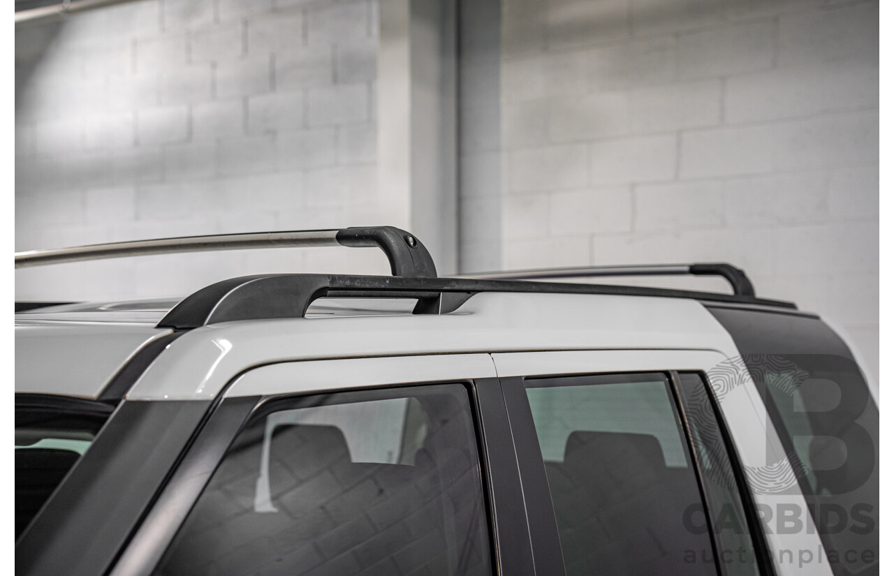 5/2012 Land Rover Discovery 4 3.0 SDV6 HSE MY12 4d Wagon Fuji White Turbo Diesel V6 3.0L - 7 Seater