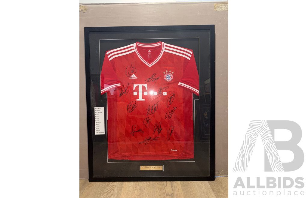 Framed 2013–14 Bayern Munich Jersey – Signed by Squad - With Certificate of Authenticity