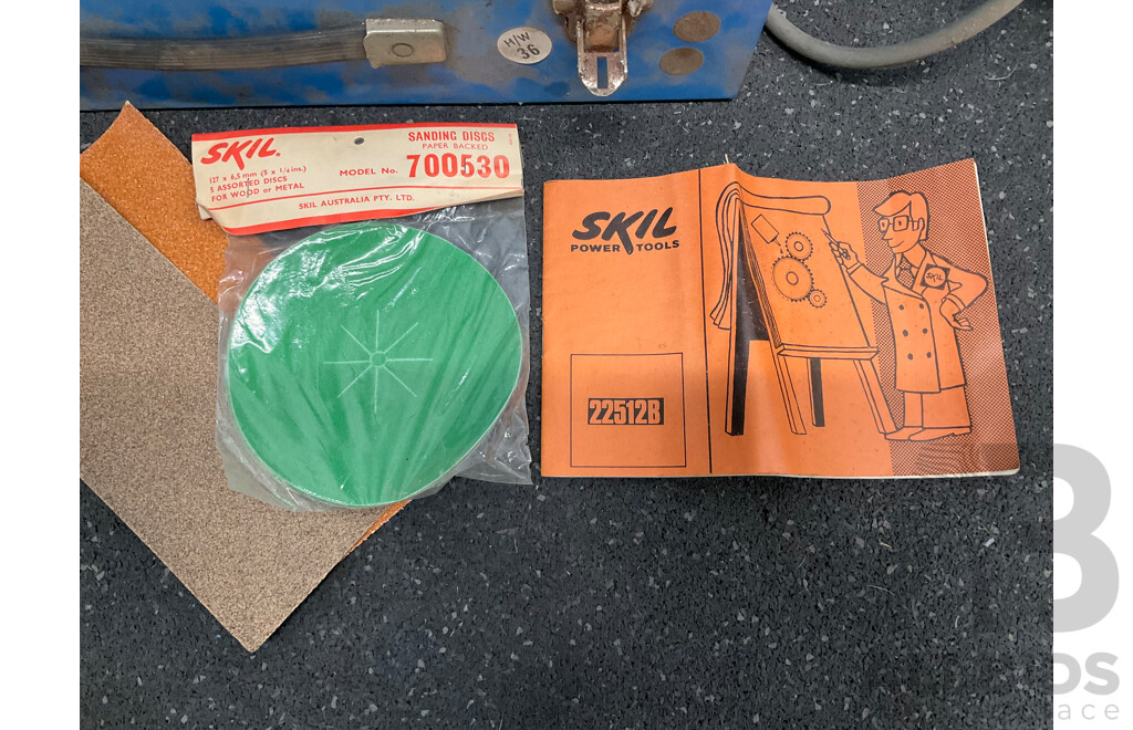 Vintage Heavy Duty Electric Bench Grinder and SKIL Circular Saw - Lot of 2