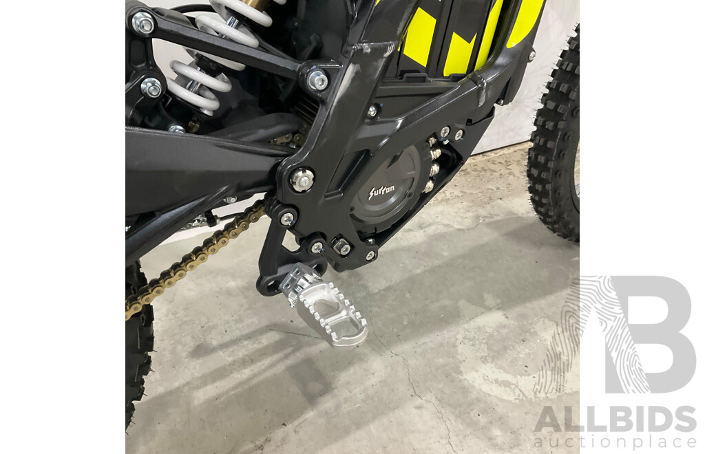 2025 Surron Light Bee X Electric Dirt Bike ( Black & Yellow )