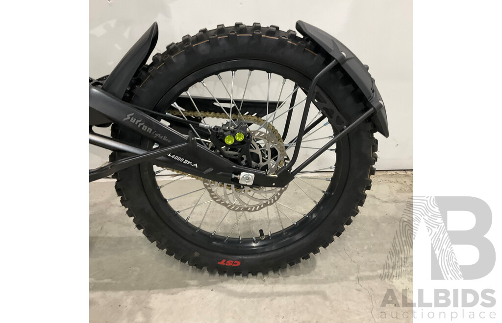 2025 Surron Light Bee X Electric Dirt Bike ( Black & Yellow )