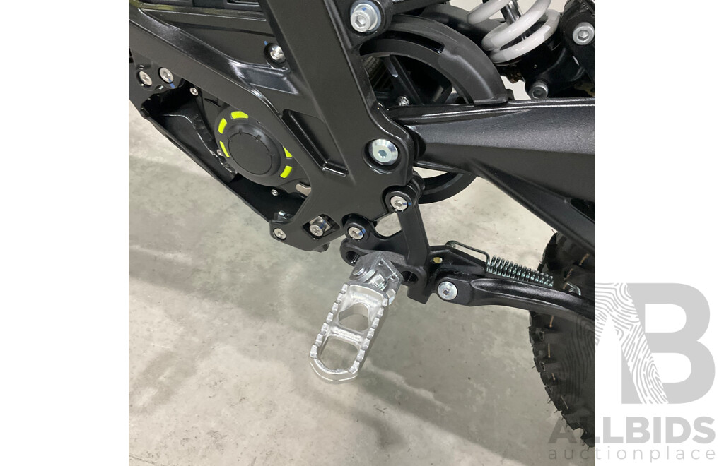 2025 Surron Light Bee X Electric Dirt Bike ( Black & Yellow )