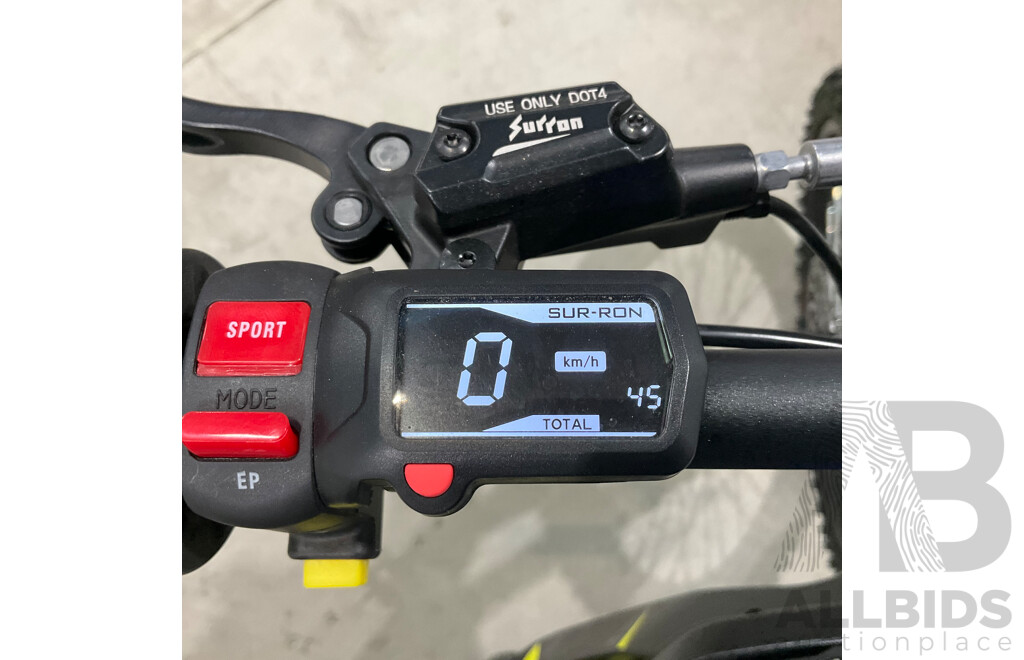 2025 Surron Light Bee X Electric Dirt Bike ( Black & Yellow )