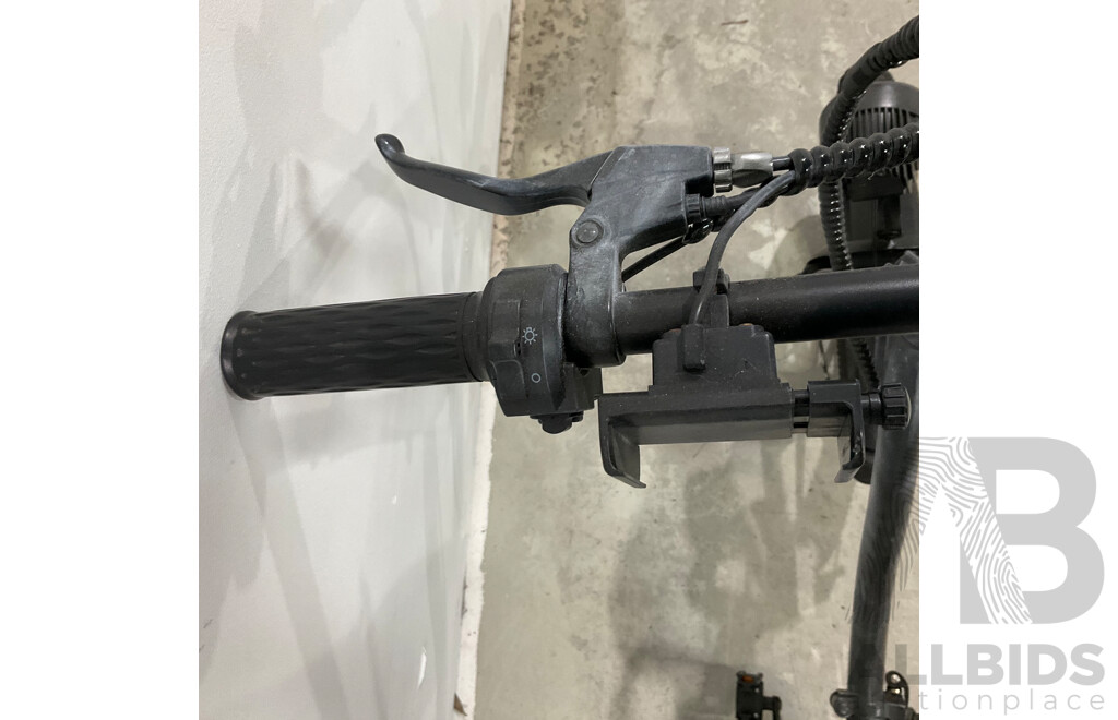 Black Foldable E-bike