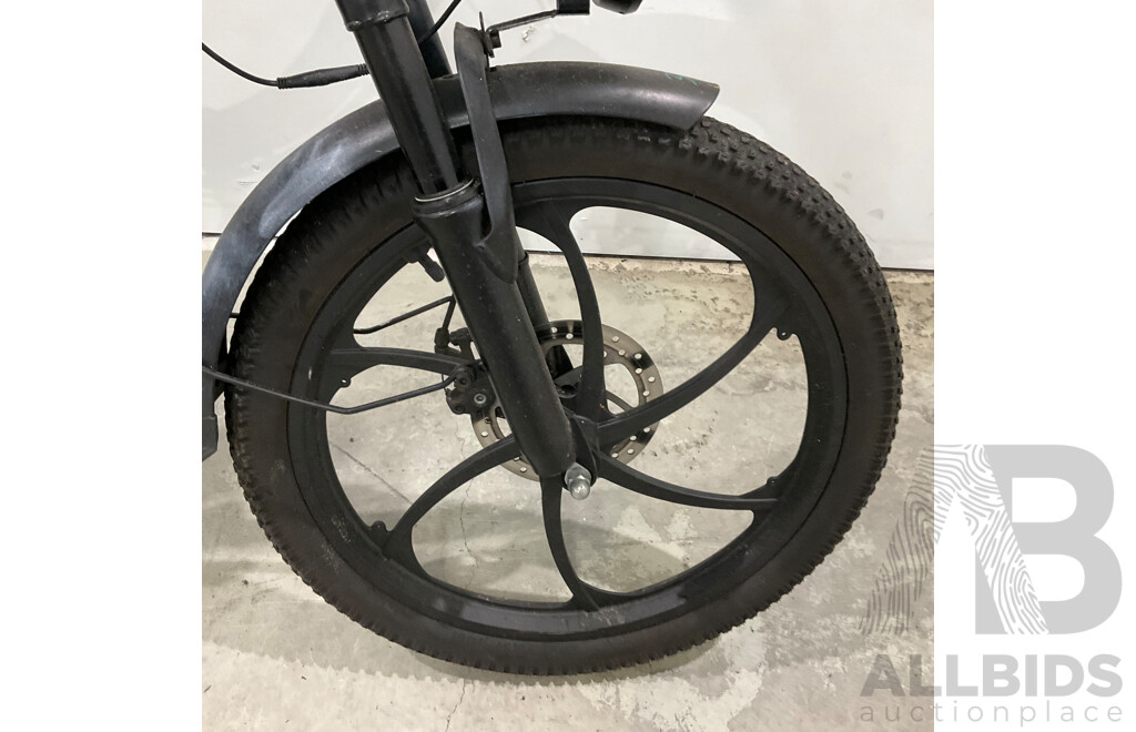 Black Foldable E-bike