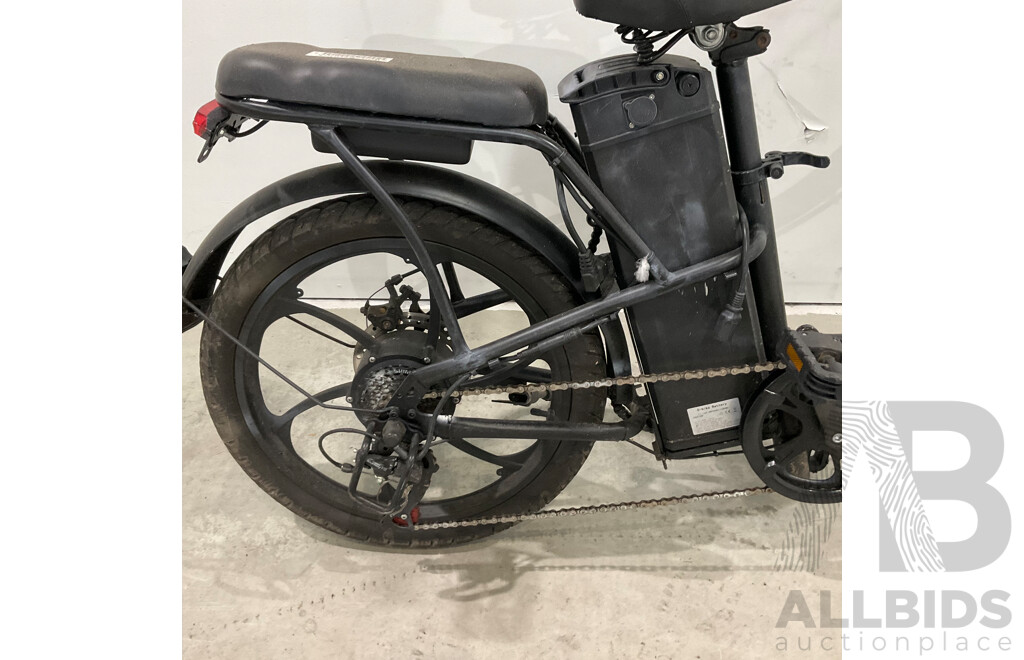 Black Foldable E-bike