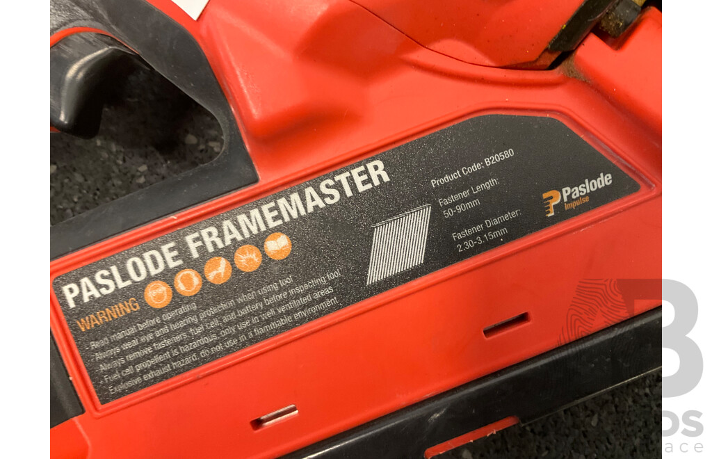 PASLODE Impulse Gas Framing Nailer (B20580) and Battery - Lot of 2