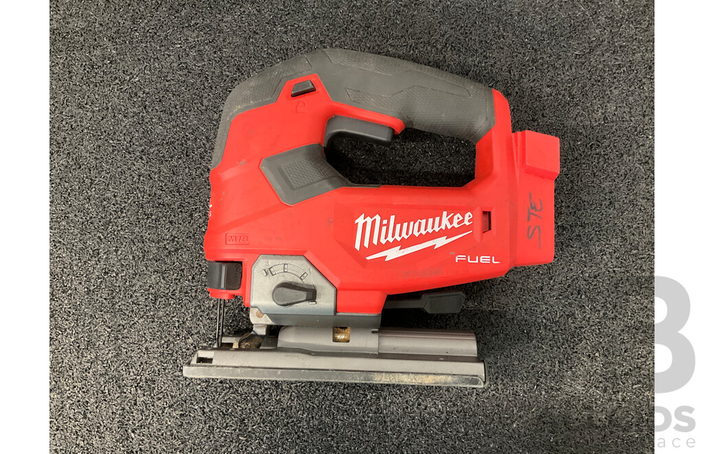 MILWAUKEE M18 FUEL 18V Jigsaw (M18 FJS) and LED Work Light (M18 T LED) - Lot of 2