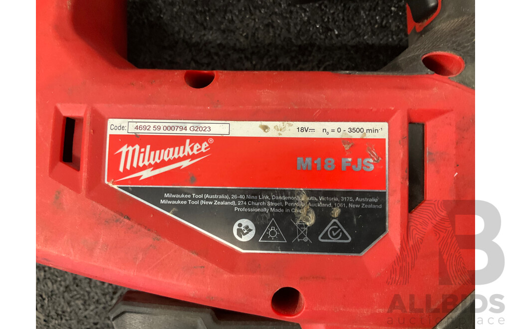MILWAUKEE M18 FUEL 18V Jigsaw (M18 FJS) and LED Work Light (M18 T LED) - Lot of 2