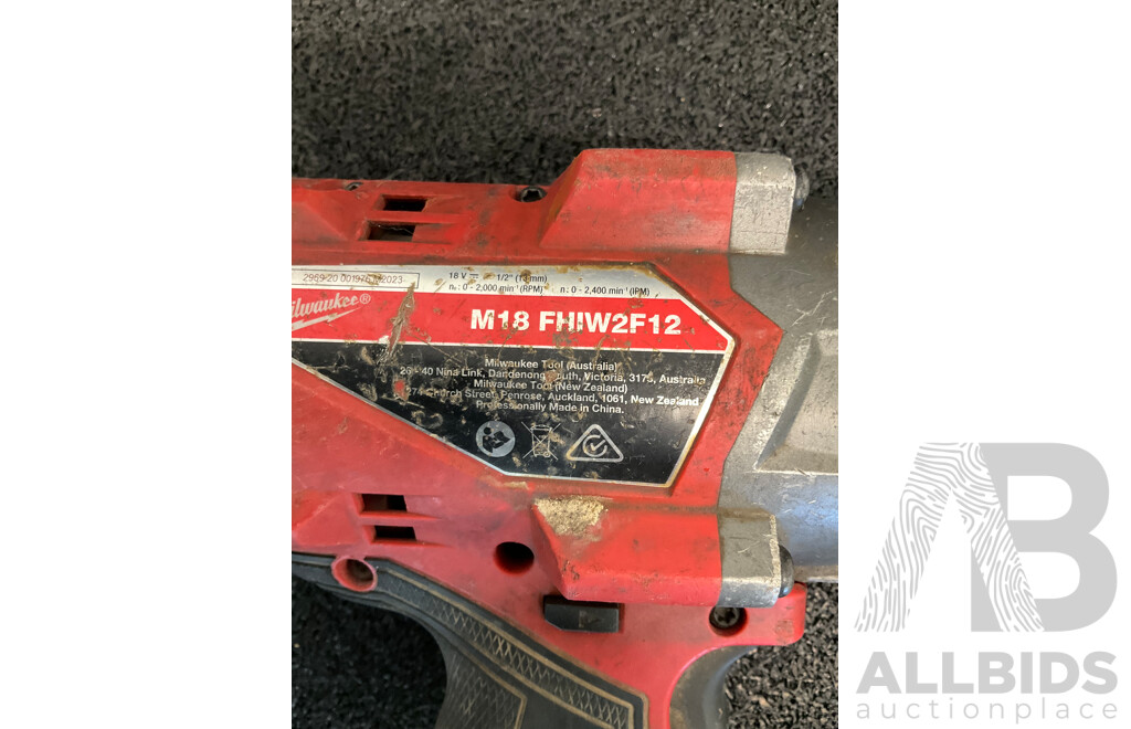 MILWAUKEE 18V FUEL Tourque Impct Wrench (M18 FHIW2F12)