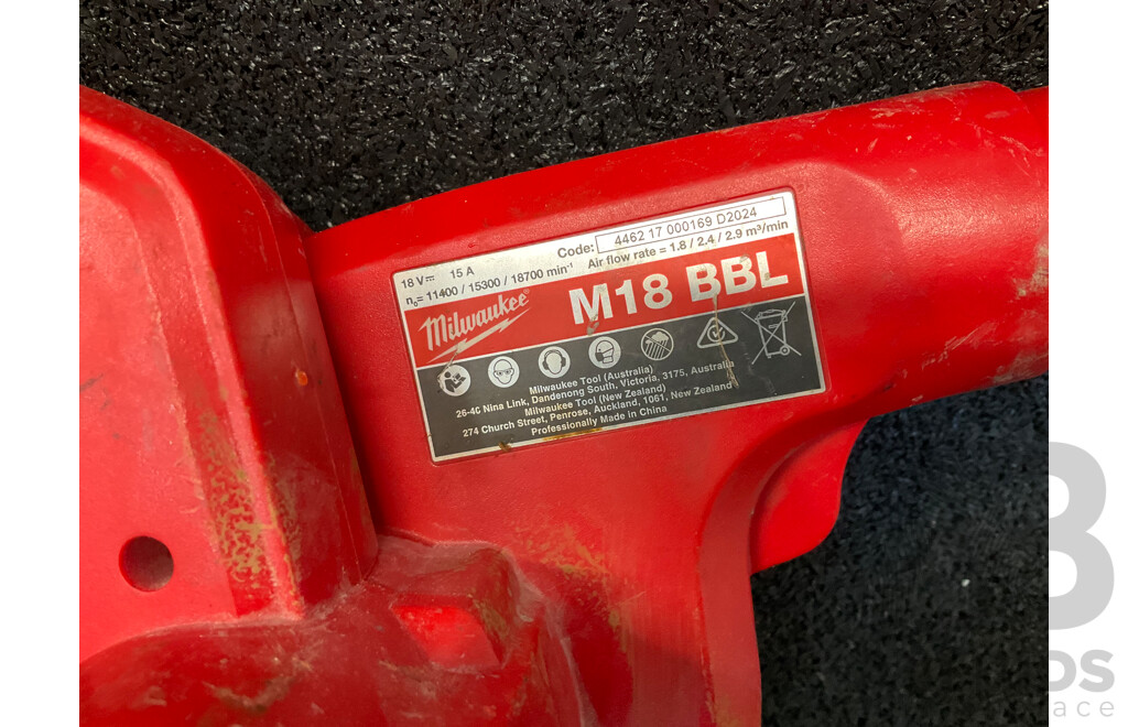 MILWAUKEE 18V FUEL Angle Grinder and Blower (M18 BBL) - Lot of 2