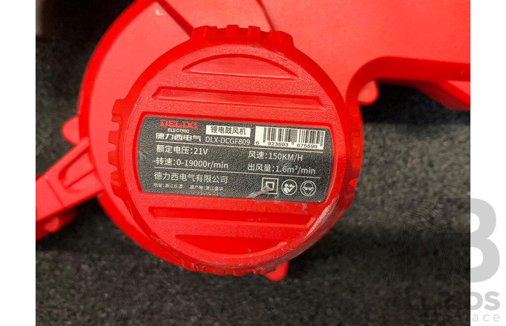 XTORQUE Carrying Case with Tools and DELIXI Blower - Lot of 2