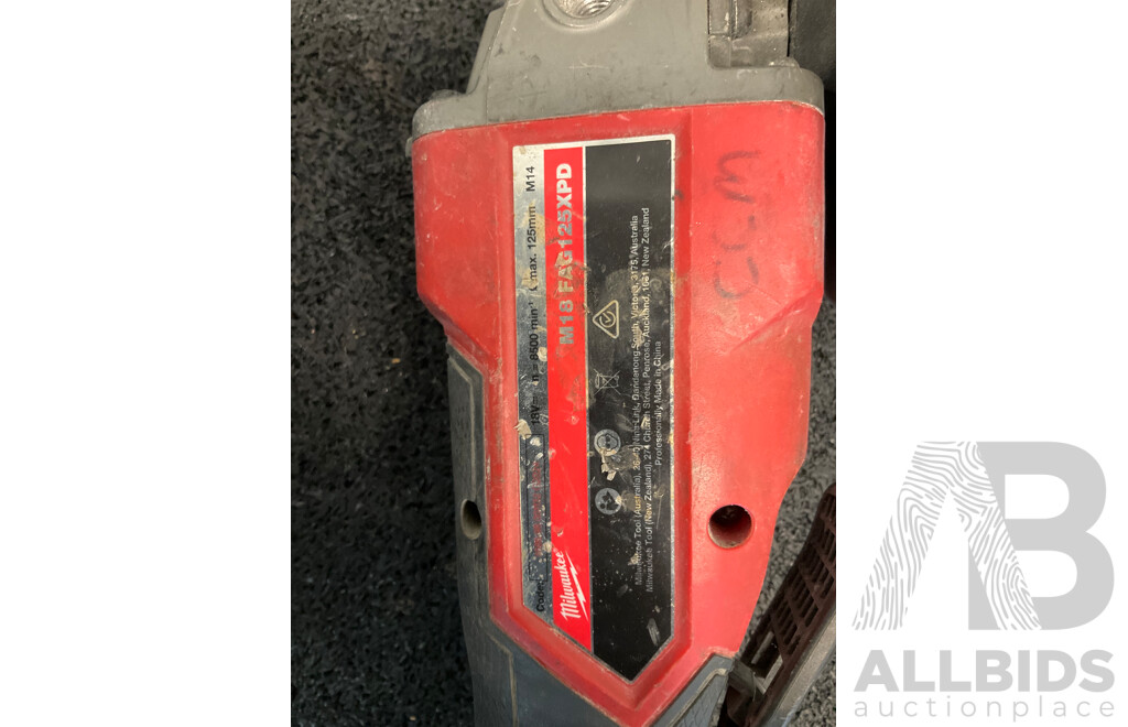 MILWAUKEE 18V FUEL Angle Grinder with 5.0Ah Battery - Lot of 2