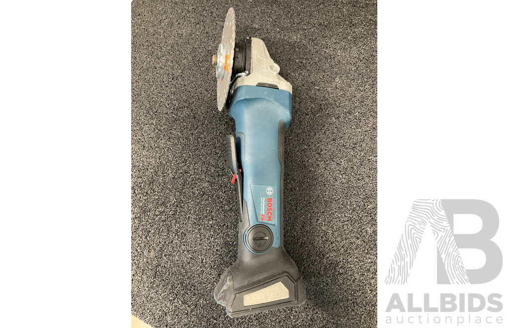 BOSCH Engle Grinder with 2.0Ah Battery and Tools - Lot of 4