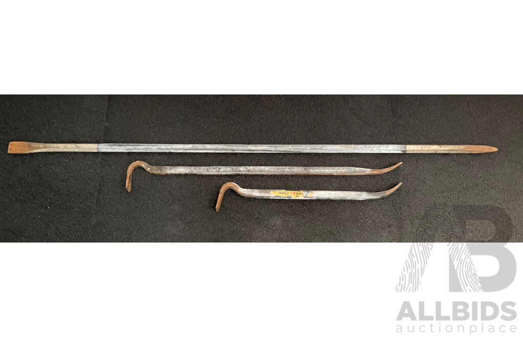 Wrecking Bar (94cm and 63cm) and Crow Bar (164cm)- Lot of 3
