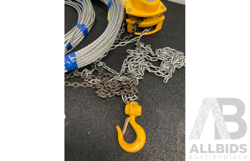 Various Pieces of Lifting Equipment, Including GORILLA Chain Block, Winch Cables and Lifting Slings - Lot of 5