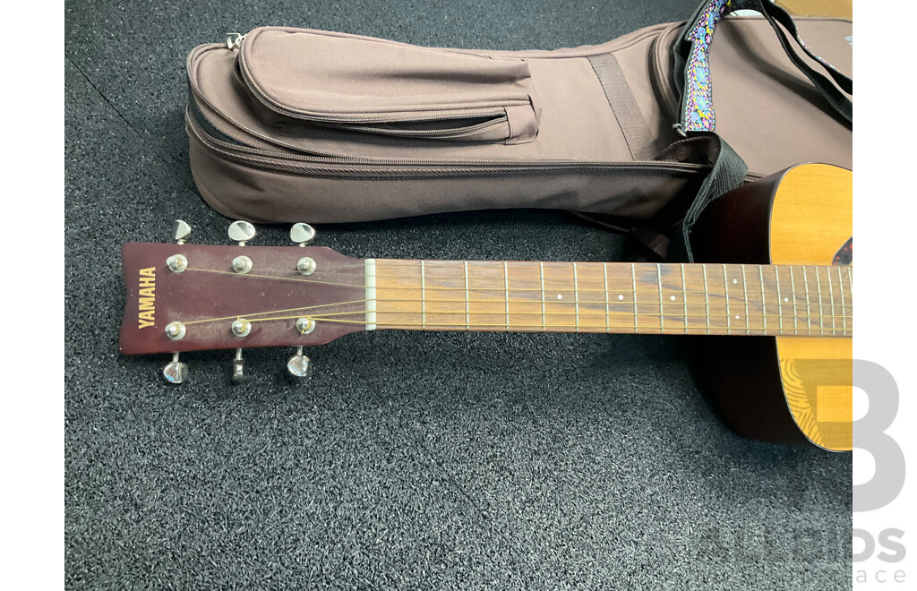 YAMAHA JR2 Acoustic Quitar with Case