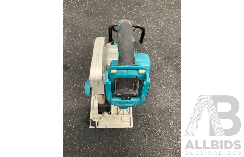 MAKITA 18V Brushless 165mm Circular Saw (DHS680) Skin Only