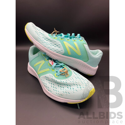 NEW BALANCE Women's Running Shoes Size US10 Wide