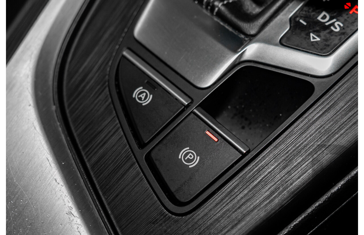 4/2017 Audi A4 2.0 TFSI Quattro Sport (AWD) F4 MY17 (B9) 4d Wagon Glacier White Pearl Turbo 2.0L