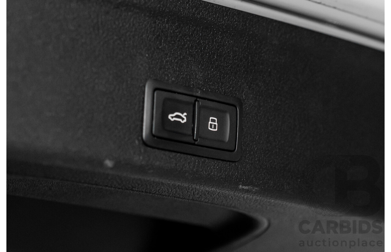 4/2017 Audi A4 2.0 TFSI Quattro Sport (AWD) F4 MY17 (B9) 4d Wagon Glacier White Pearl Turbo 2.0L