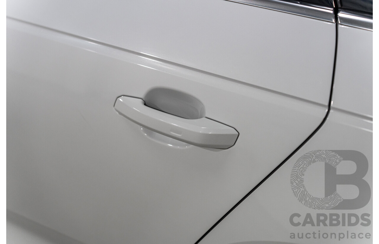 4/2017 Audi A4 2.0 TFSI Quattro Sport (AWD) F4 MY17 (B9) 4d Wagon Glacier White Pearl Turbo 2.0L