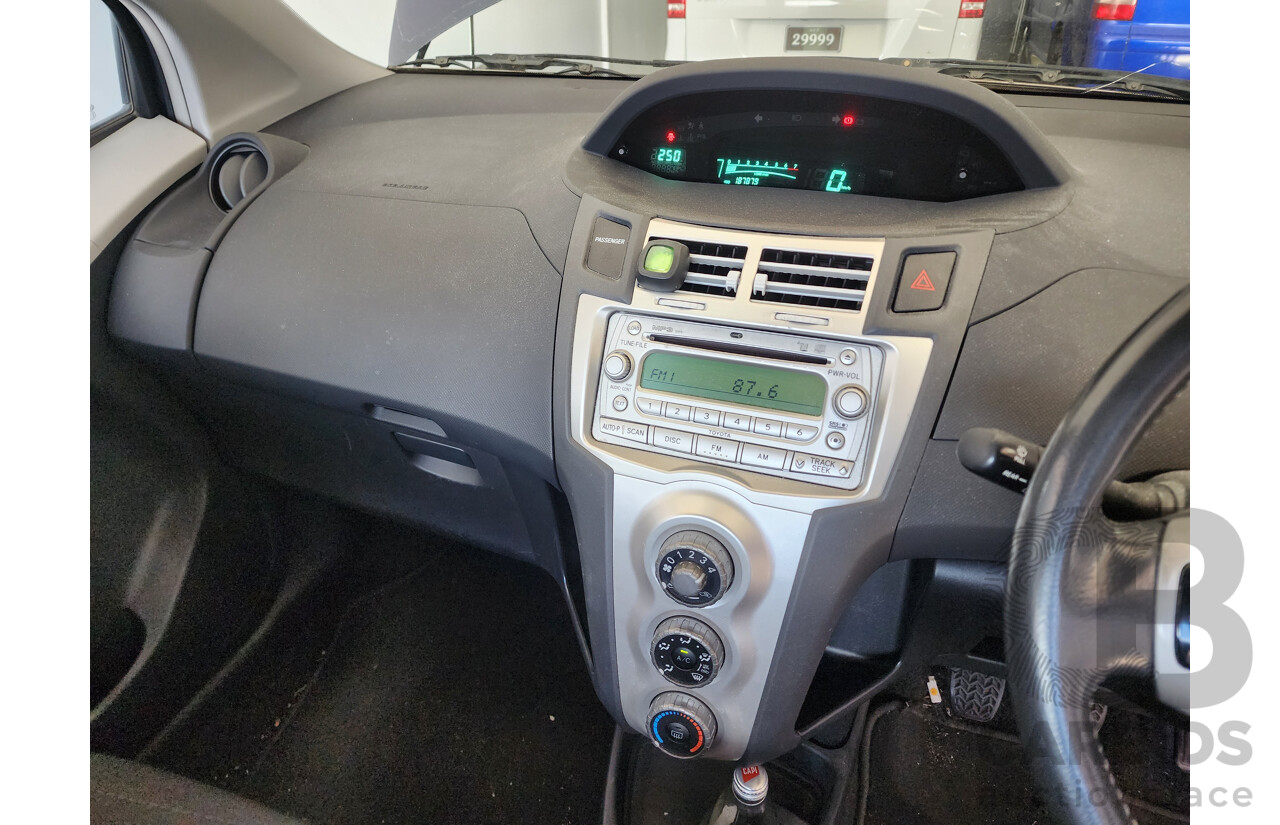 8/2006 Toyota Yaris YRX NCP91R 5d Hatchback Blue 1.5L